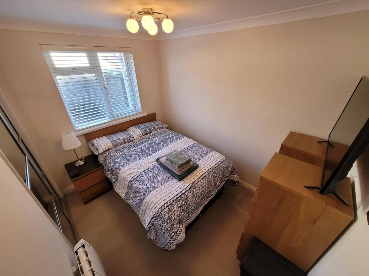 The Mumbles - Bungalow - 2 Bedrooms - Pet Friendly Σουόνσι Εξωτερικό φωτογραφία