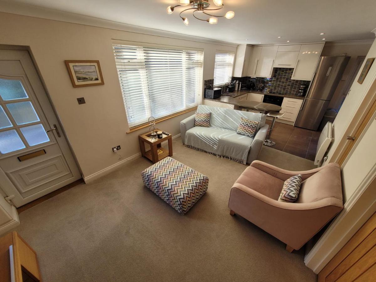 The Mumbles - Bungalow - 2 Bedrooms - Pet Friendly Σουόνσι Εξωτερικό φωτογραφία